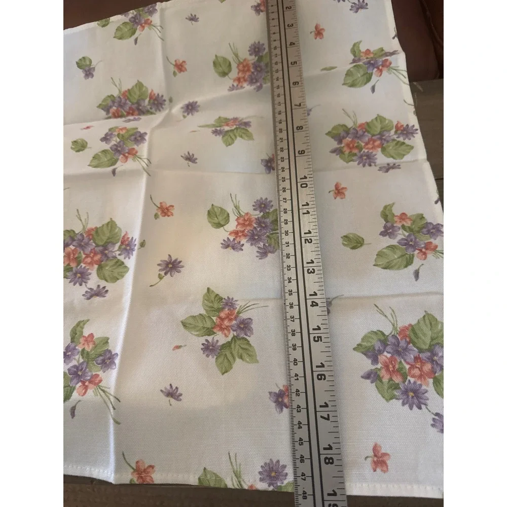 Waverly Garden Room Floral Cloth Napkins Set of 6 Purple Violets White 18x18